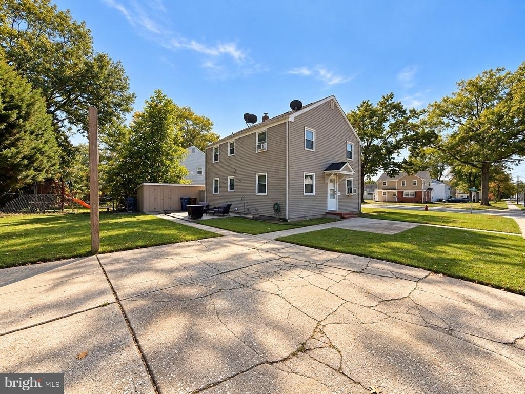 31 W Grant Street W - Photo 1