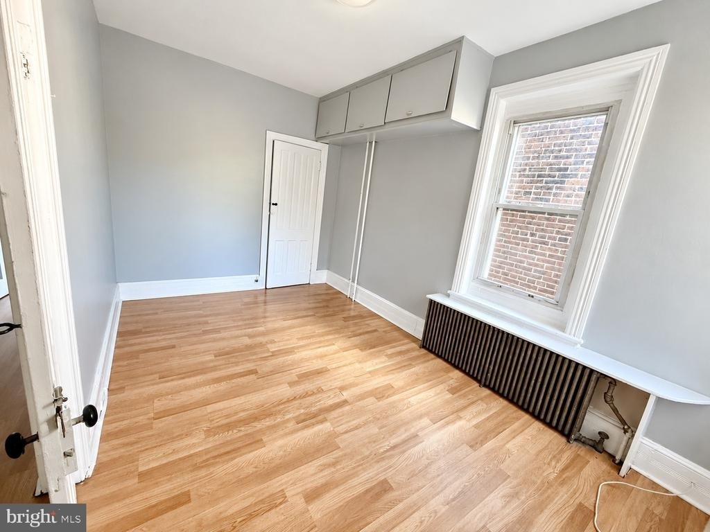 131 Tyler Street - Photo 2