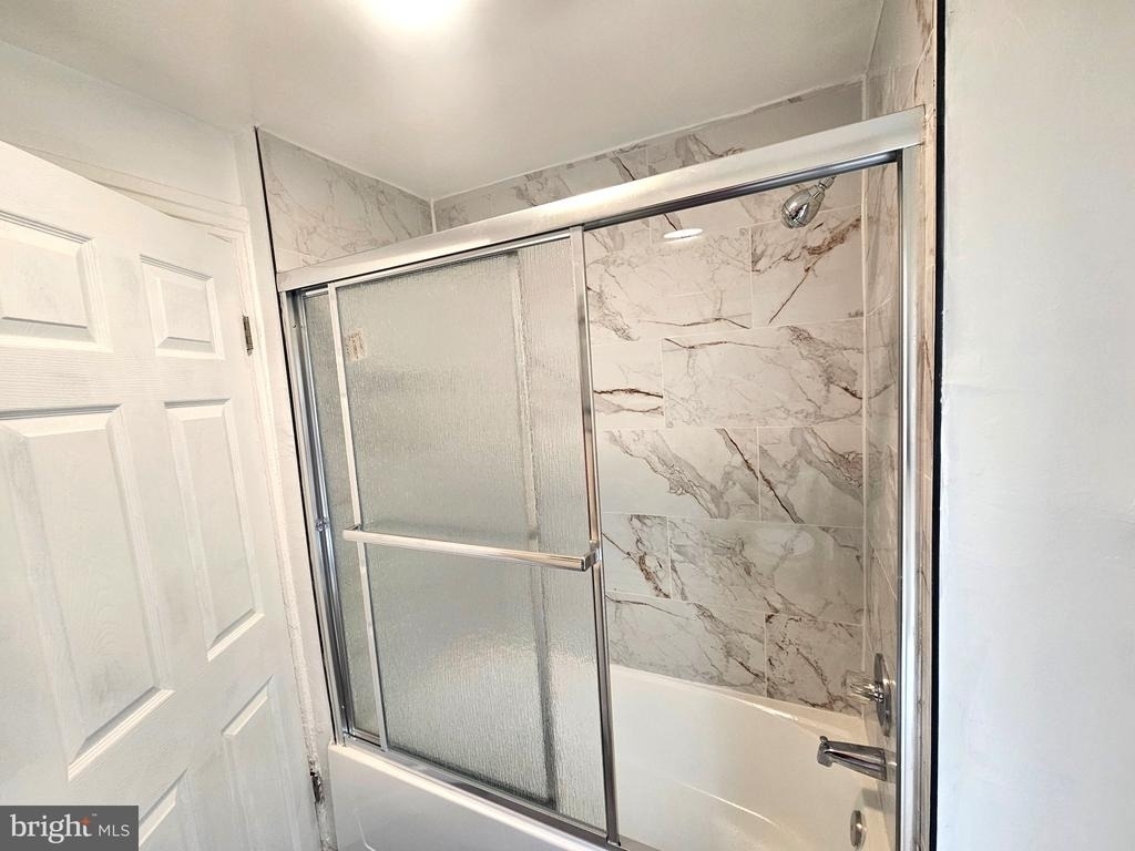 111 Calhoun Street - Photo 6
