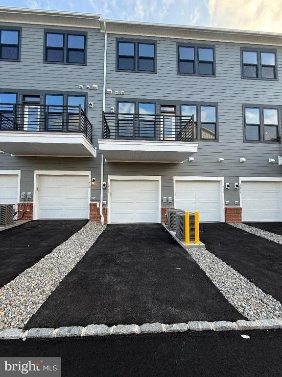 1211 Parker Boulevard - Photo 1