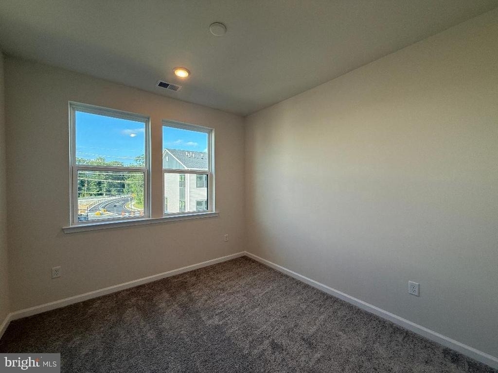 1211 Parker Boulevard - Photo 6
