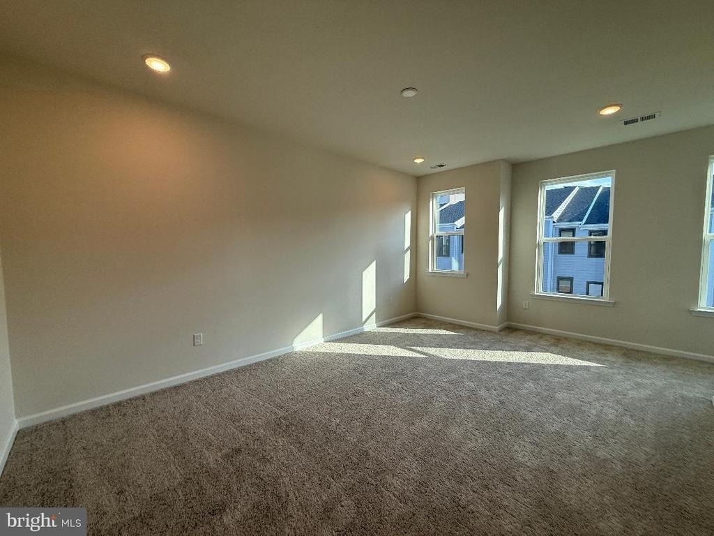 1211 Parker Boulevard - Photo 9