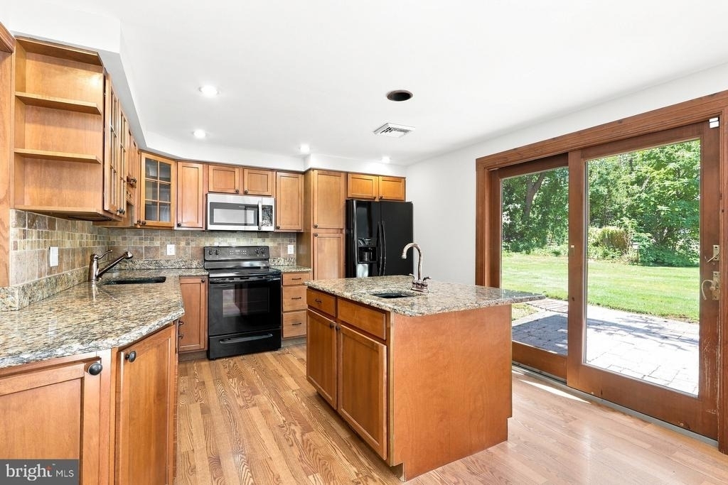 520 E Atlantic Avenue - Photo 4