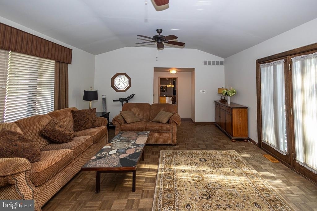 101 Garfield Avenue - Photo 13