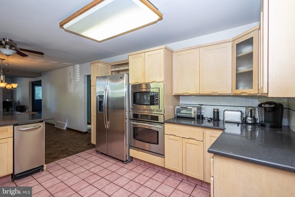 101 Garfield Avenue - Photo 8