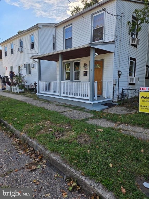 223 Broad Street - Photo 0