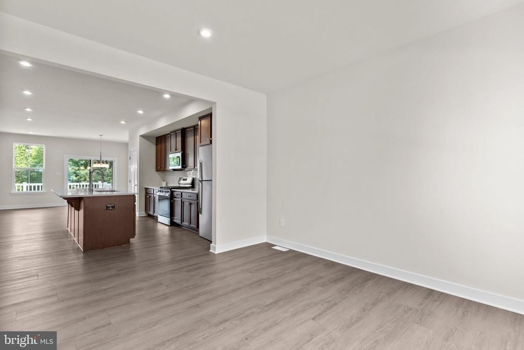 60 Rosemary Way - Photo 3