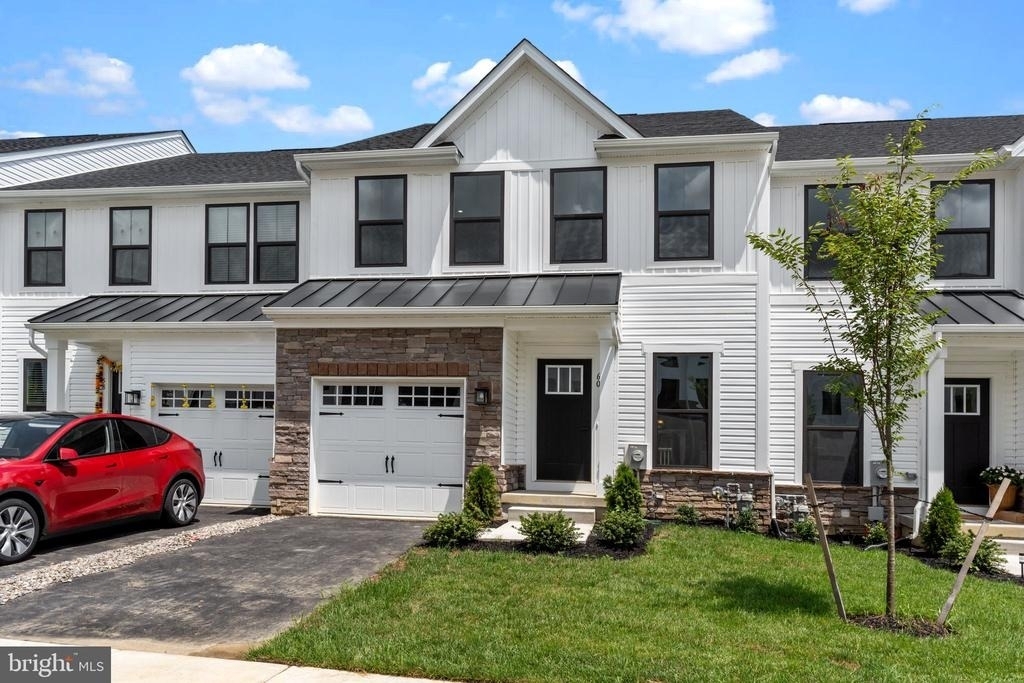 60 Rosemary Way - Photo 0