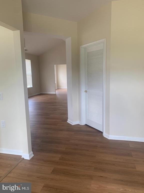 207 Devon Lane - Photo 1