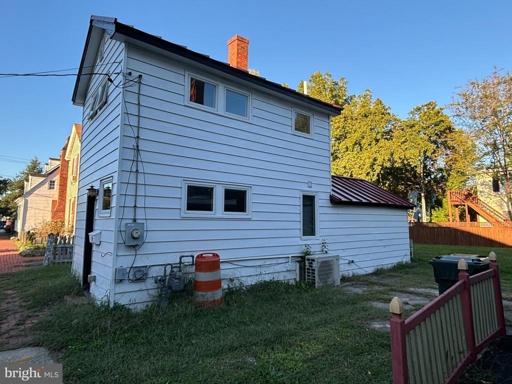 109 South Street - Photo 0