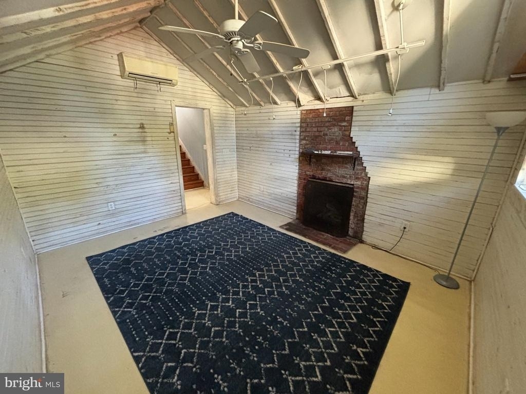 109 South Street - Photo 2