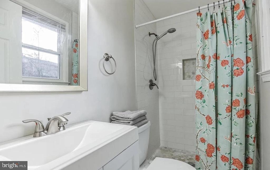 8209 Rosaryville Road - Photo 27