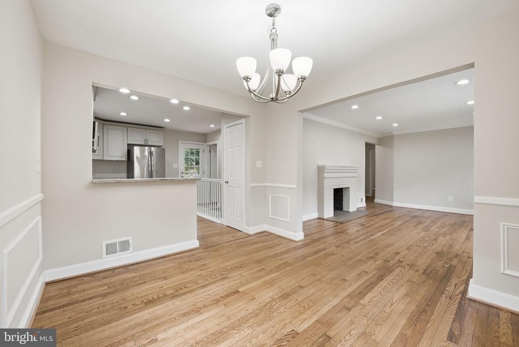 4915 Sharon Road - Photo 5