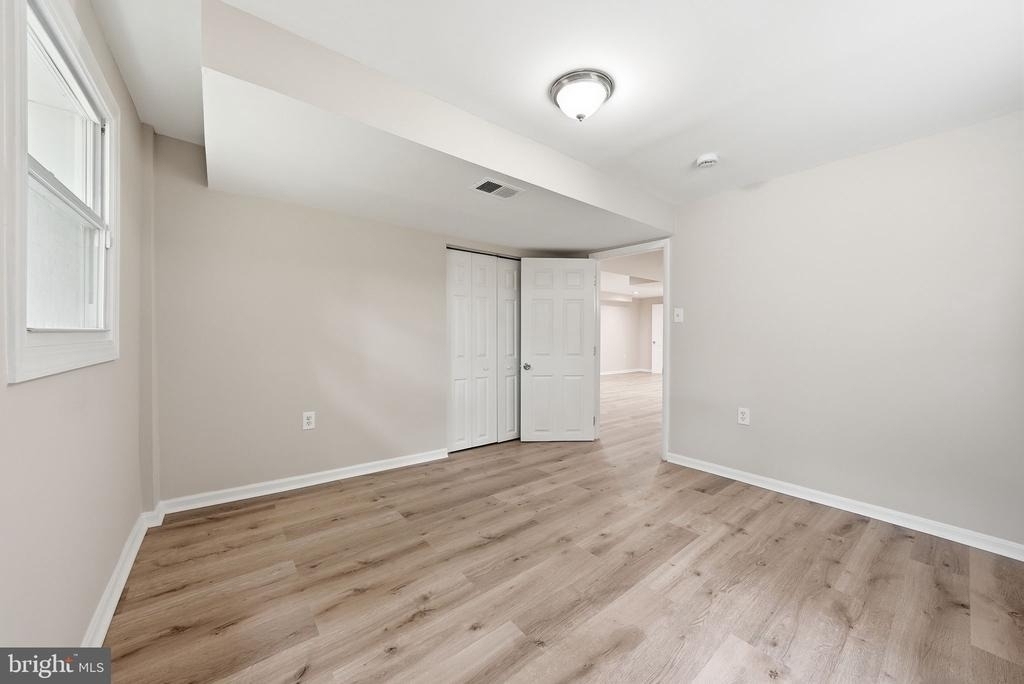 4915 Sharon Road - Photo 18
