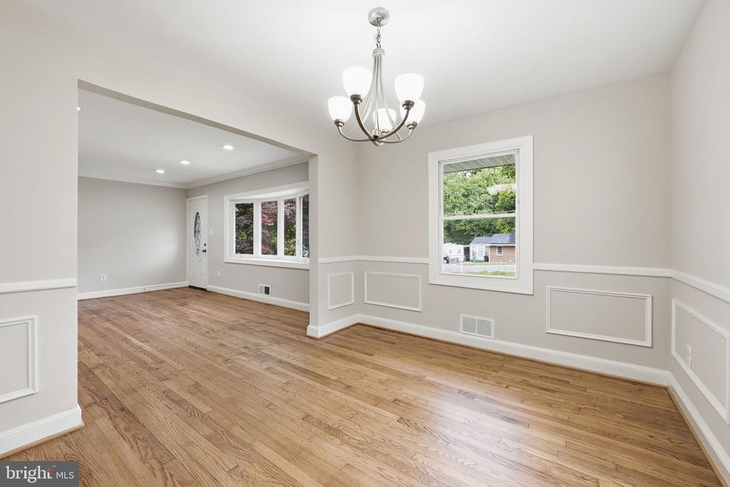 4915 Sharon Road - Photo 7