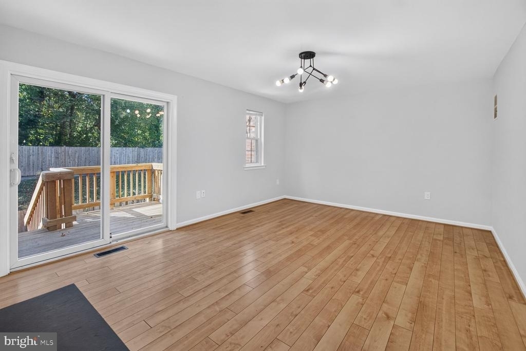 14620 Tynewick Terrace - Photo 8