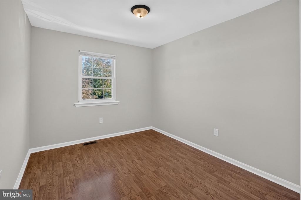 14620 Tynewick Terrace - Photo 16