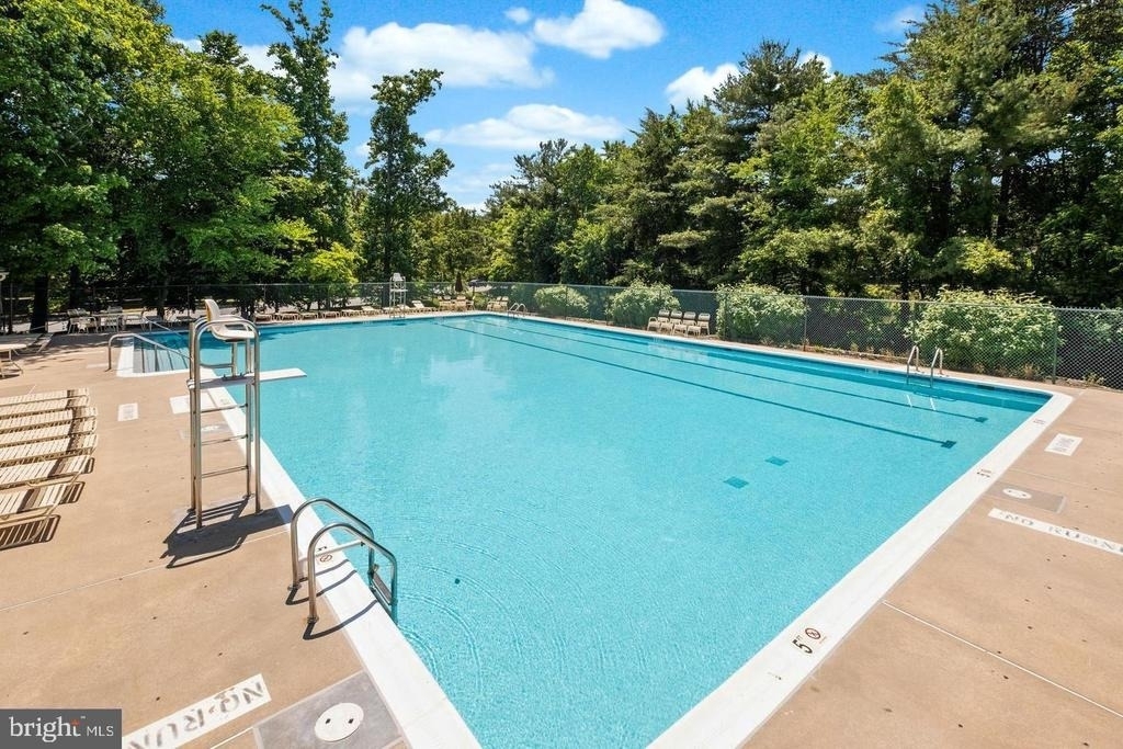 10703 Kings Riding Way N - Photo 11