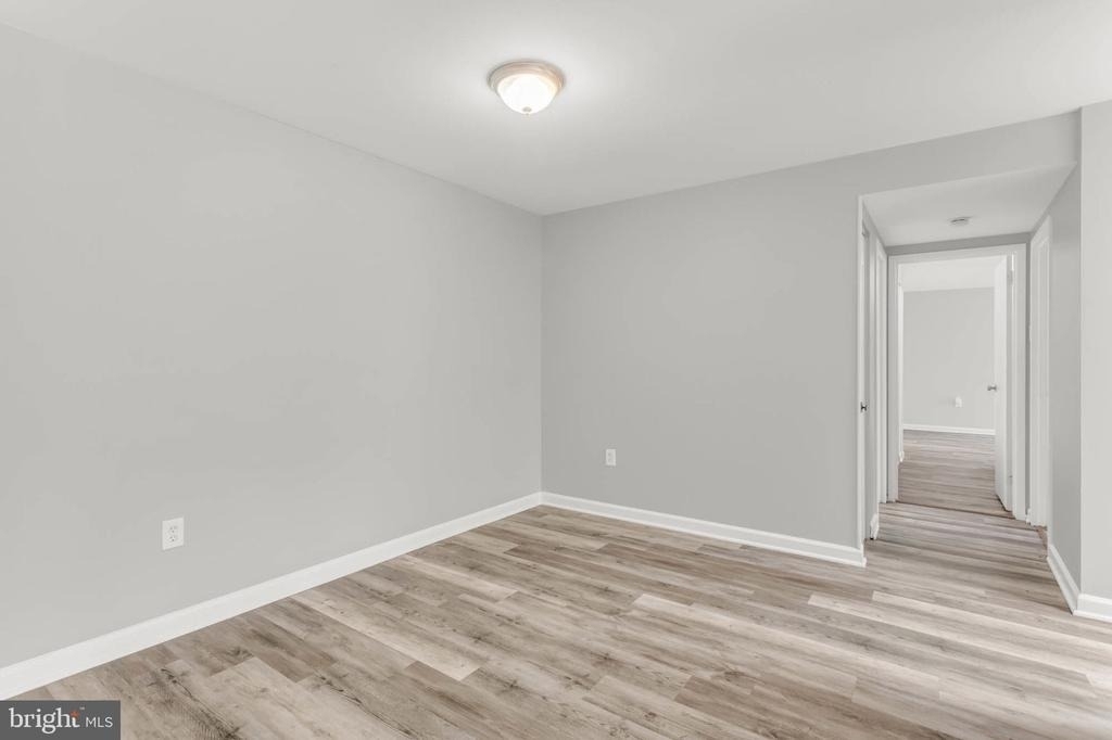405 Christopher Avenue - Photo 3