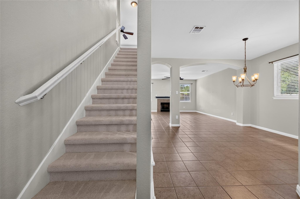 2207 Brittway Ln - Photo 9