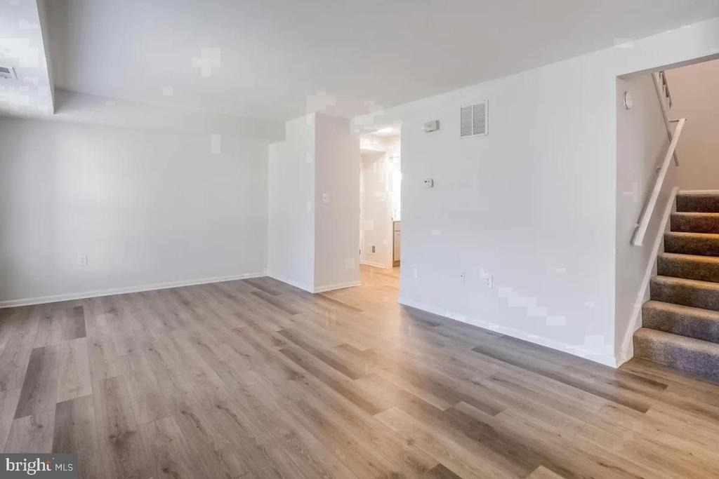 1699 Yale Place - Photo 8
