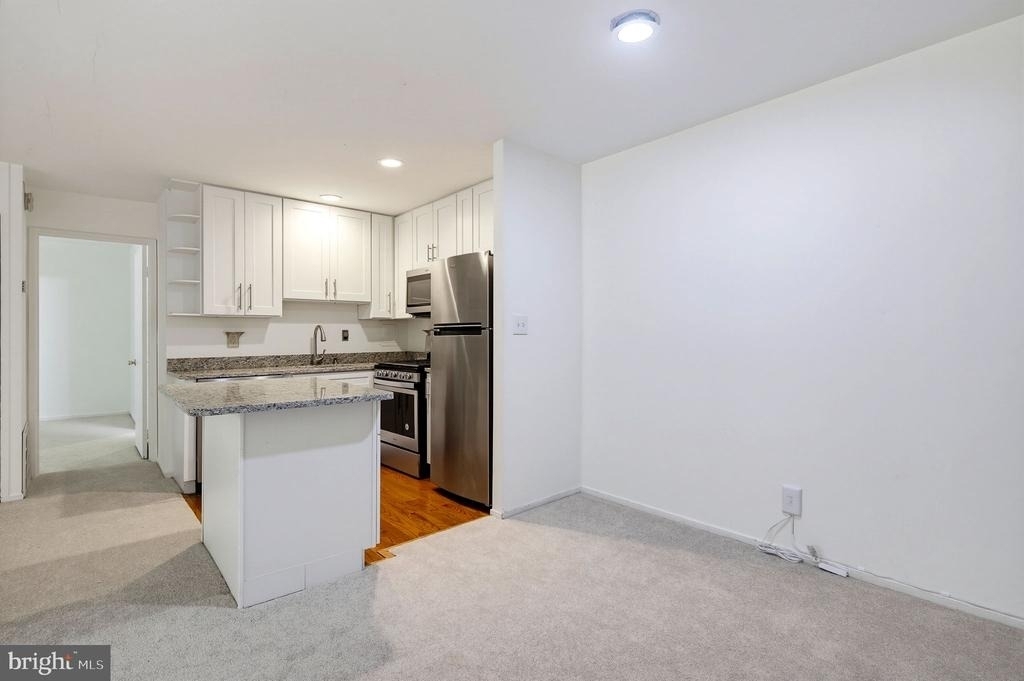 170 Talbott Street - Photo 4