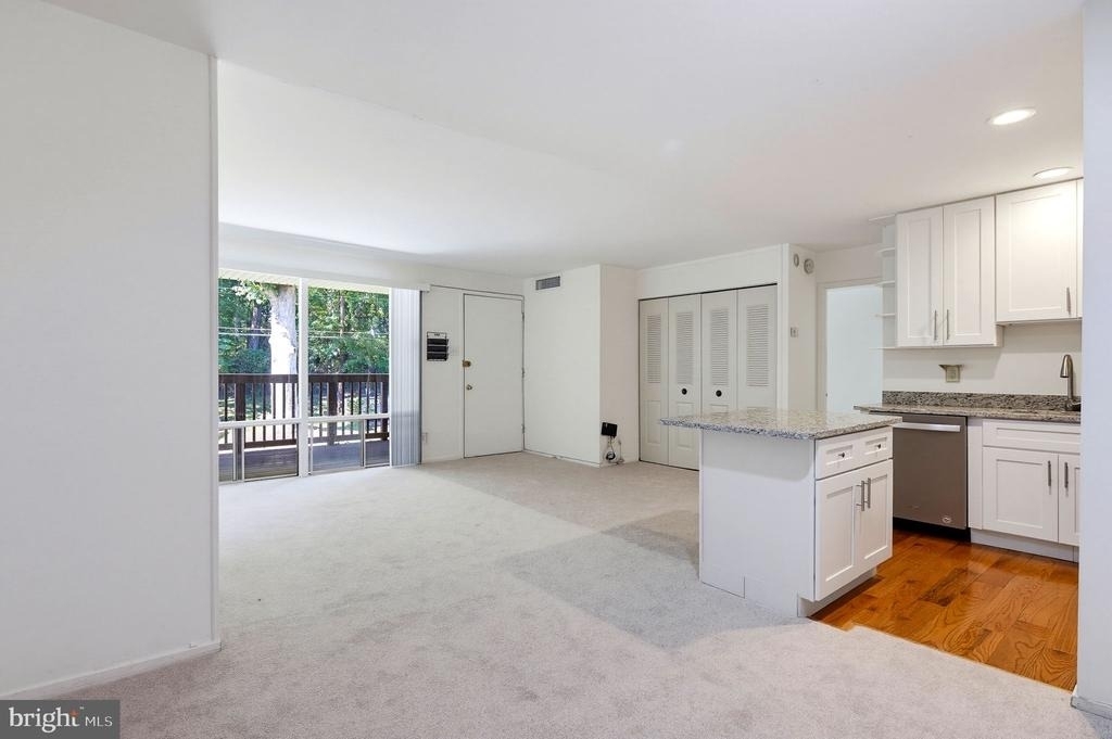 170 Talbott Street - Photo 3