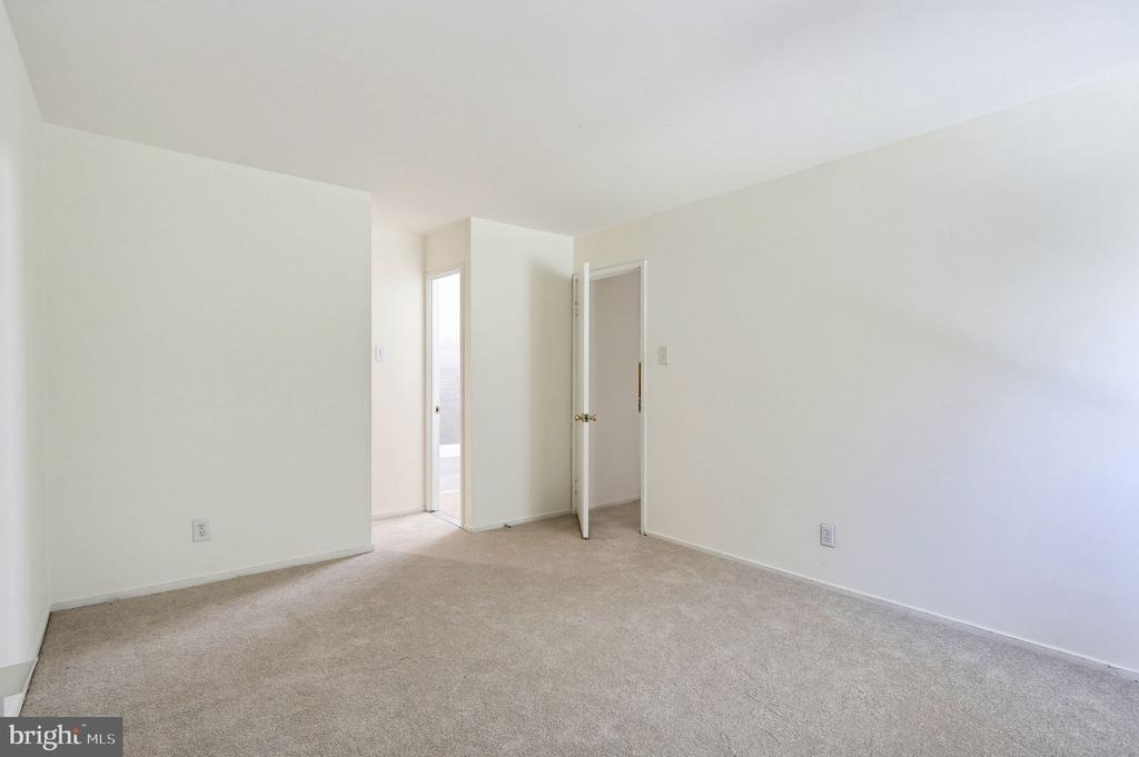 170 Talbott Street - Photo 18