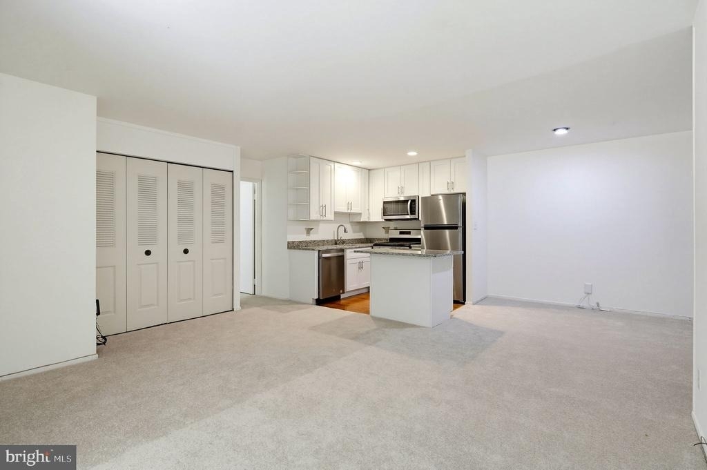 170 Talbott Street - Photo 8