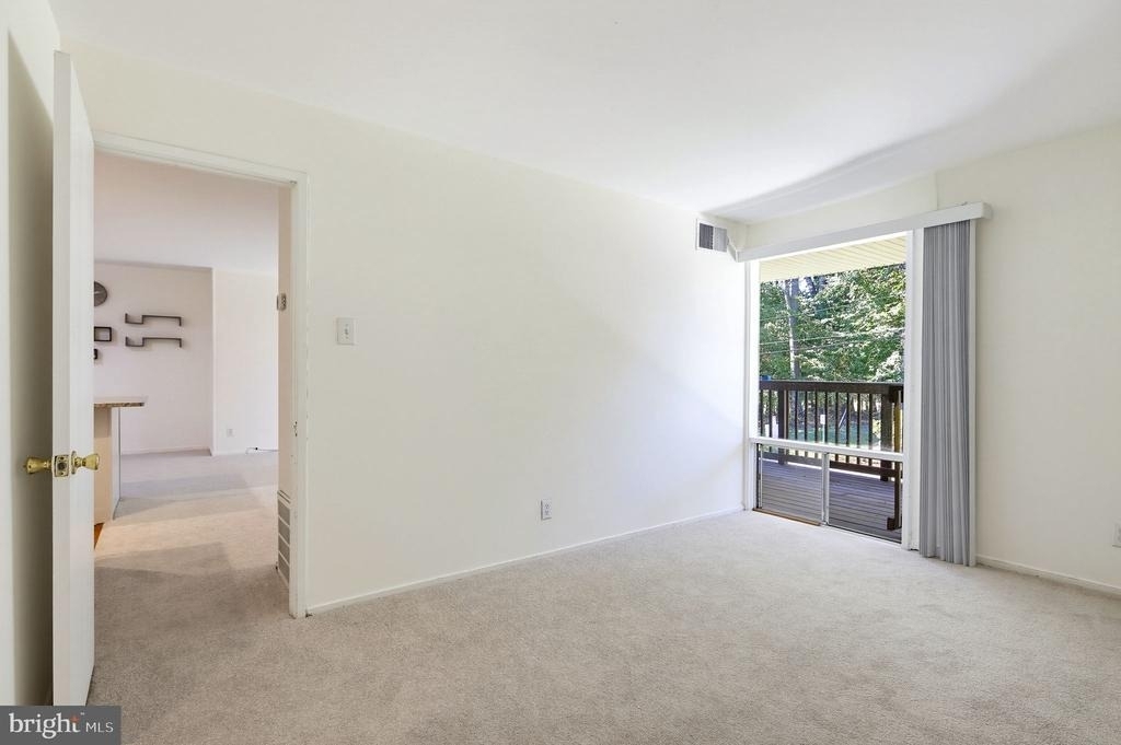 170 Talbott Street - Photo 16