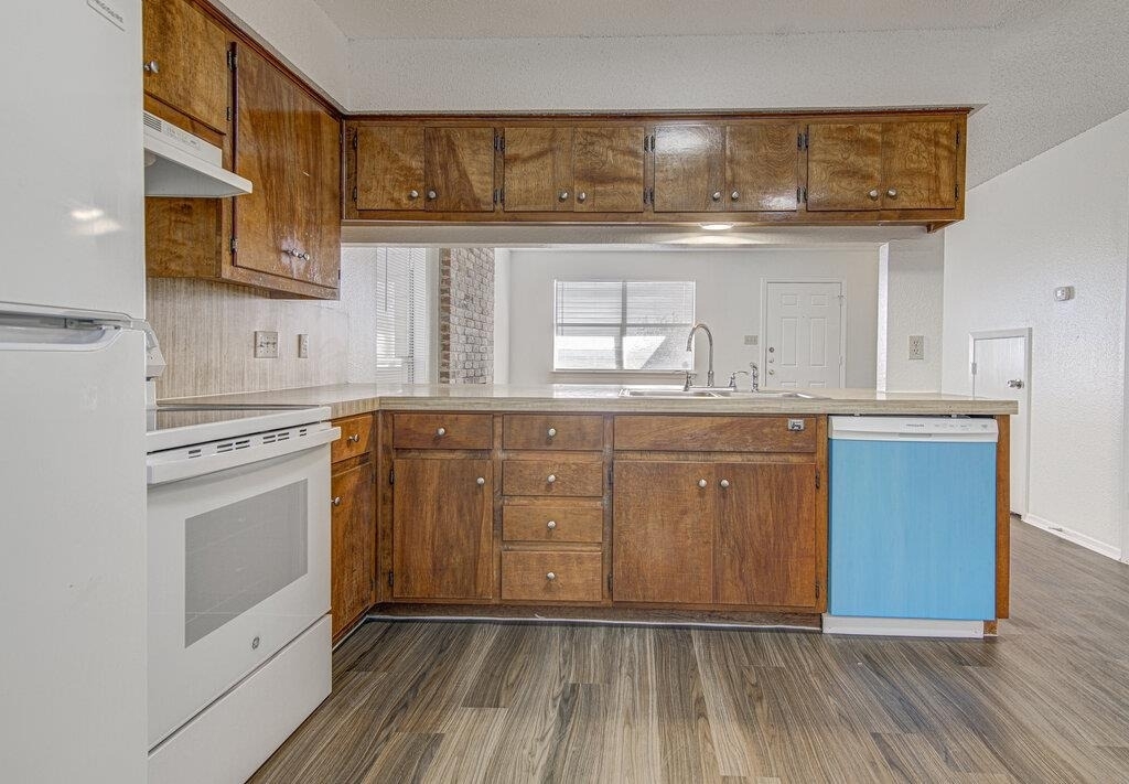 8104 Dunn St - Photo 11