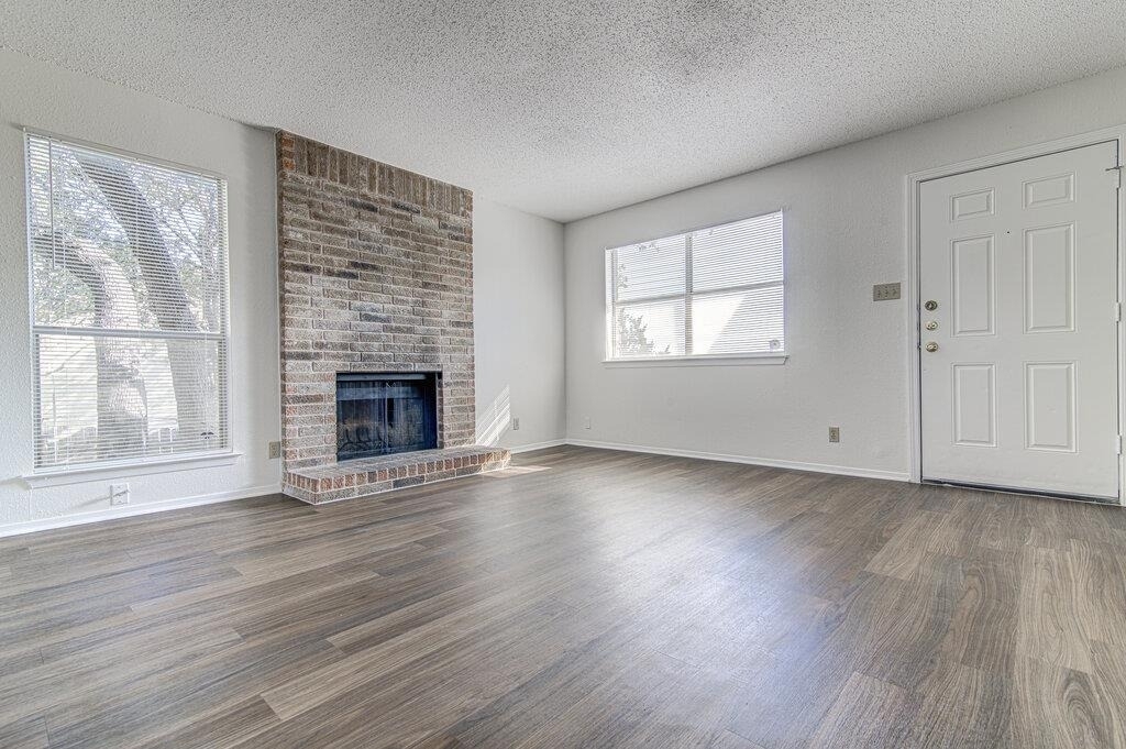 8104 Dunn St - Photo 5