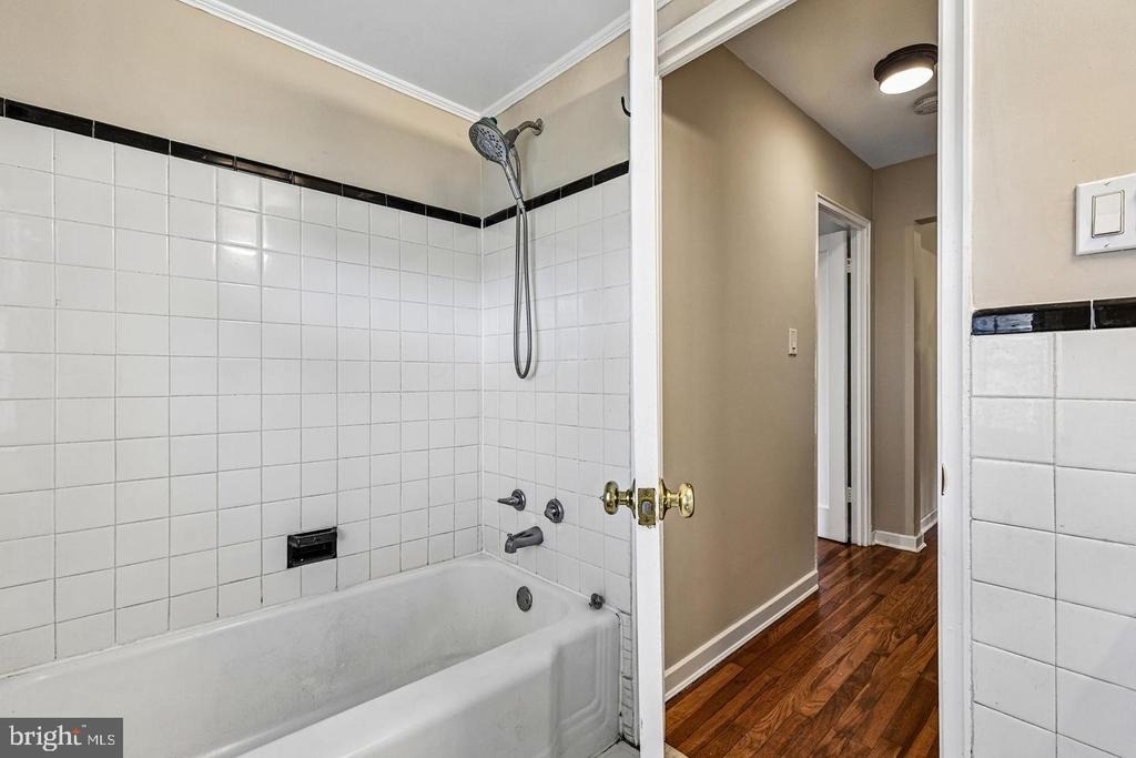 2223 Washington Avenue - Photo 16
