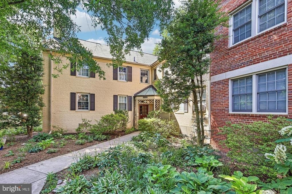 2223 Washington Avenue - Photo 18