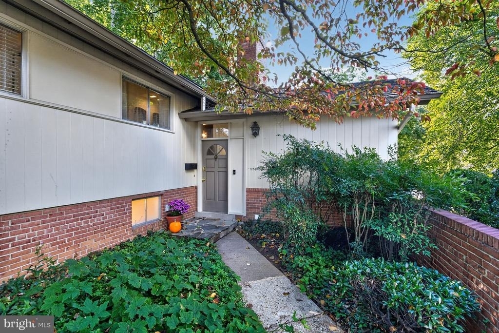 6601 Millwood Road - Photo 2