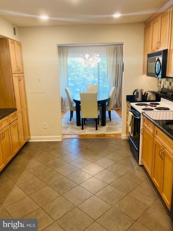 11419 Commonwealth Dr. - Photo 5