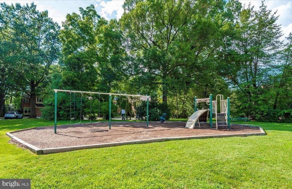 11419 Commonwealth Dr. - Photo 24