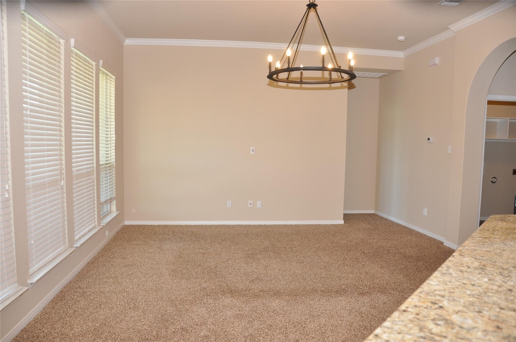 5603 Drury Ln - Photo 11