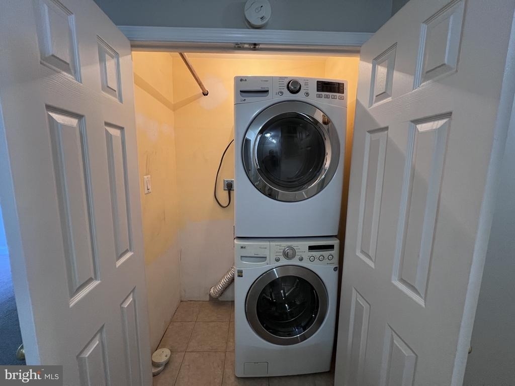 9927 Forest View Place - Photo 22
