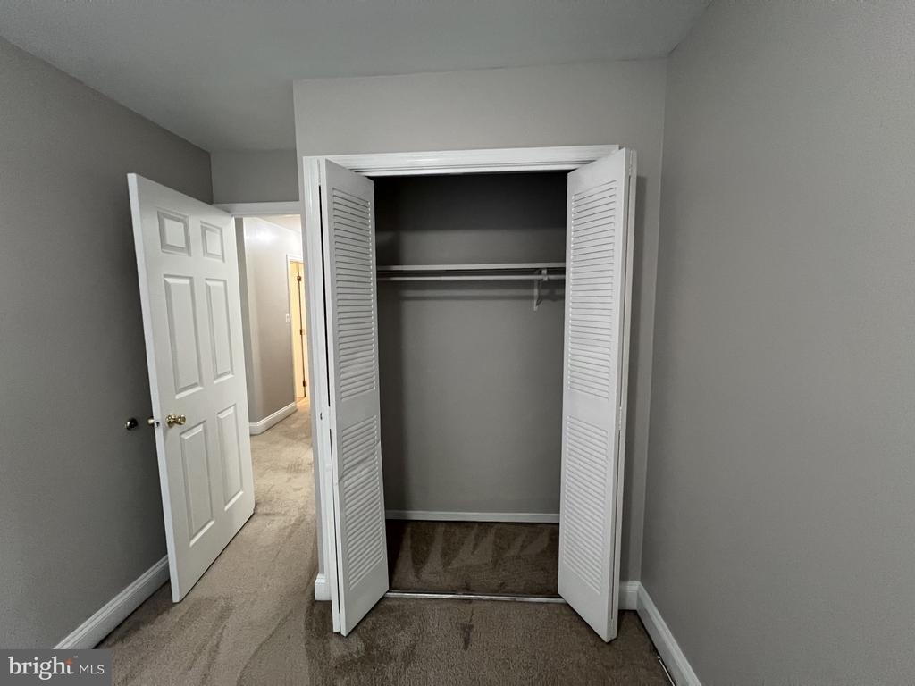 9927 Forest View Place - Photo 31