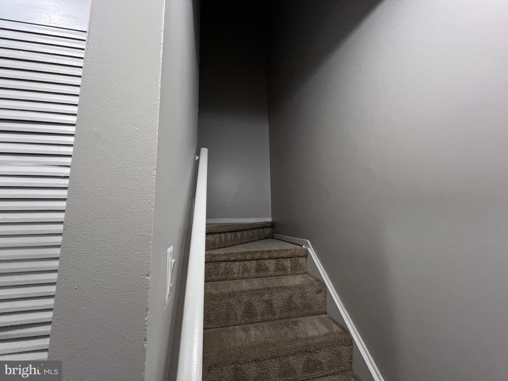9927 Forest View Place - Photo 34
