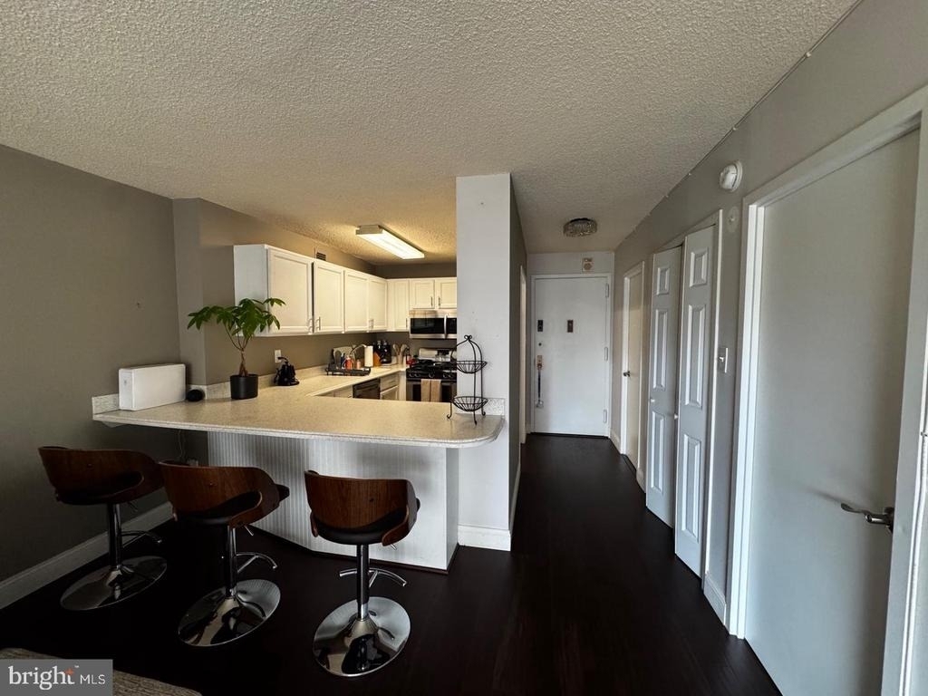 5225 Pooks Hill Road - Photo 12