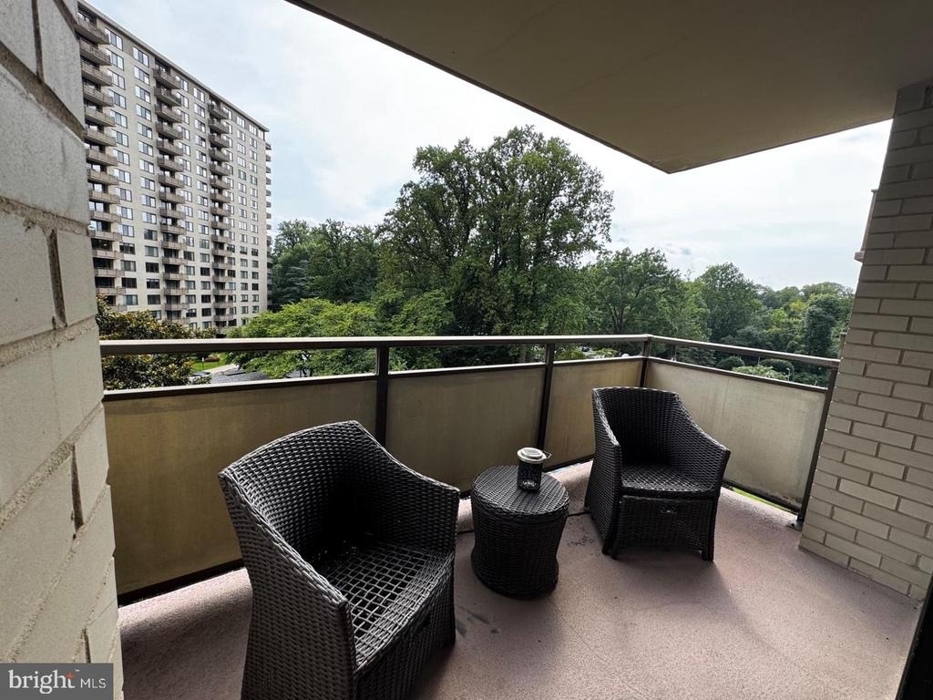 5225 Pooks Hill Road - Photo 13