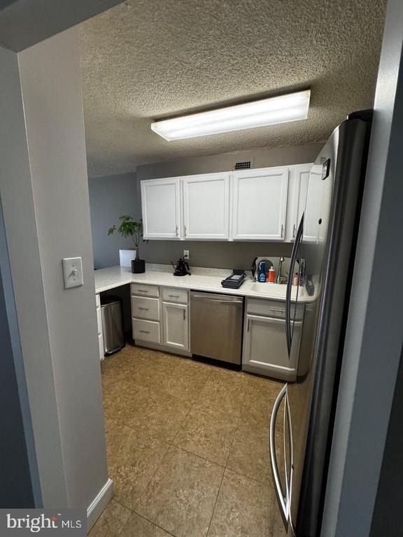 5225 Pooks Hill Road - Photo 14