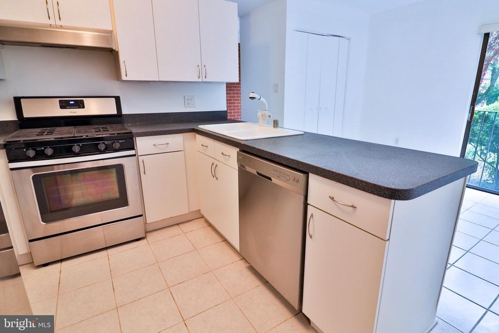 10811 Deborah Drive - Photo 5