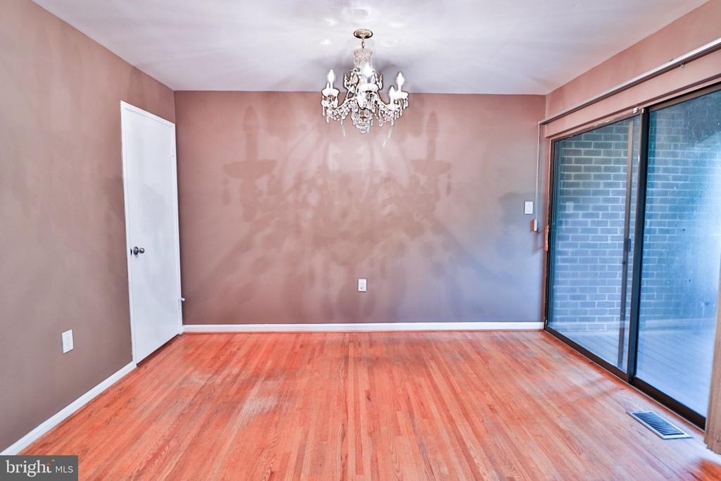 10811 Deborah Drive - Photo 11