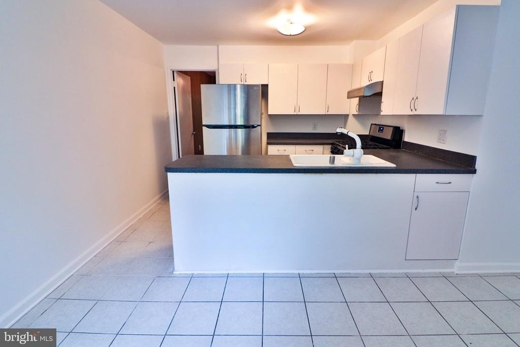 10811 Deborah Drive - Photo 6