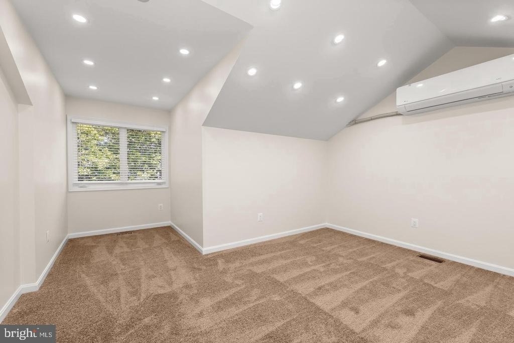 5189 Columbia Road - Photo 40