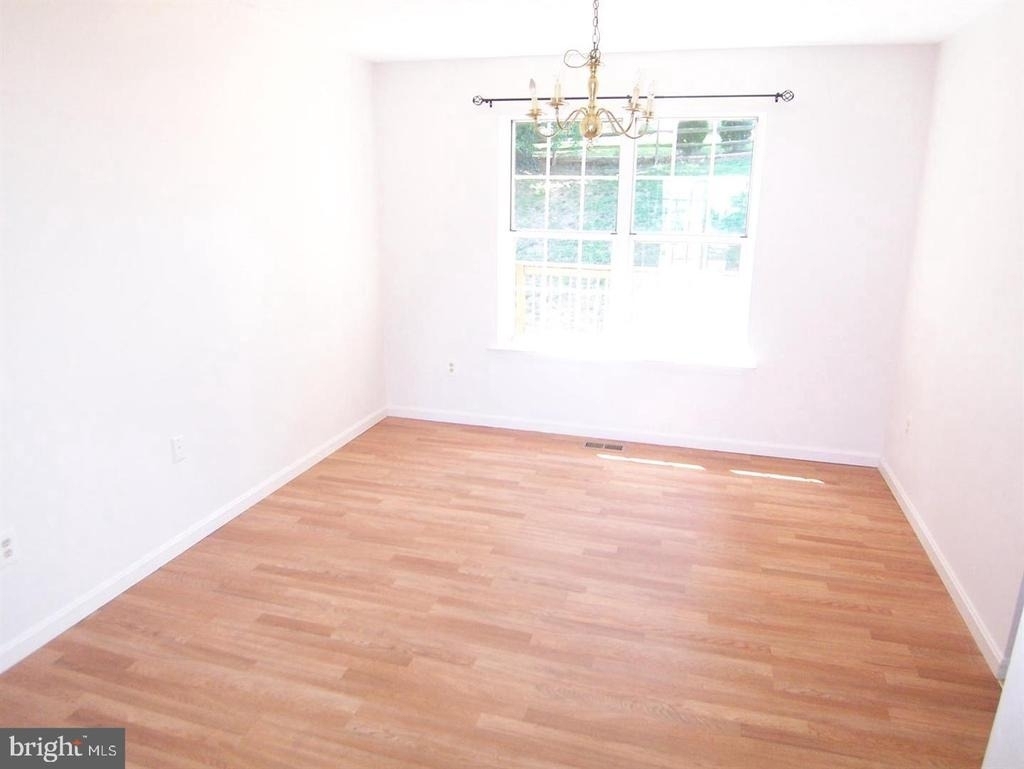 310 Huntsman Court - Photo 5