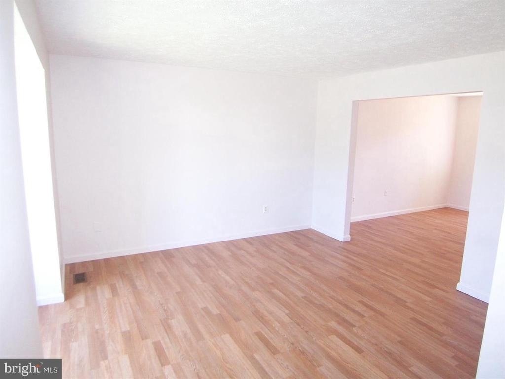310 Huntsman Court - Photo 3